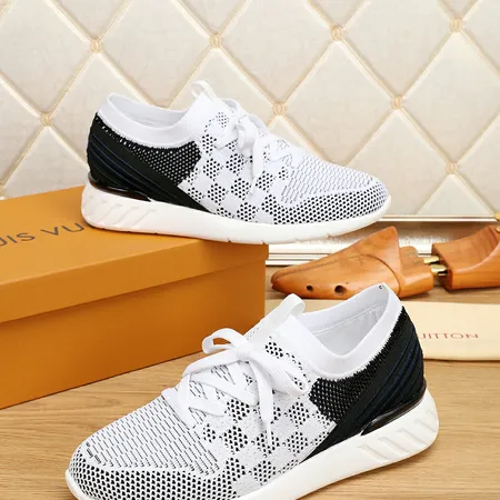 ルイヴィトン カジュアルシューズ