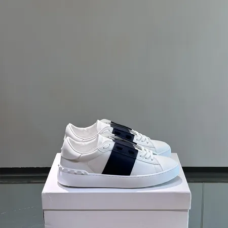 ヴァレンティノ カジュアルシューズ