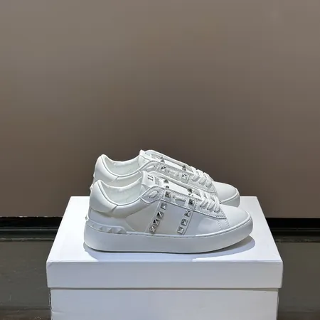 ヴァレンティノ カジュアルシューズ