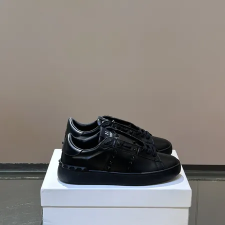 ヴァレンティノ カジュアルシューズ