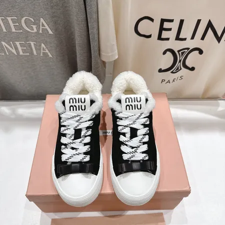 ミュウミュウ カジュアルシューズ