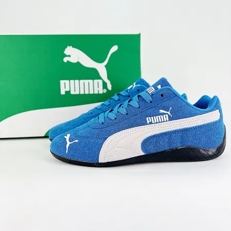 プーマ スニーカー