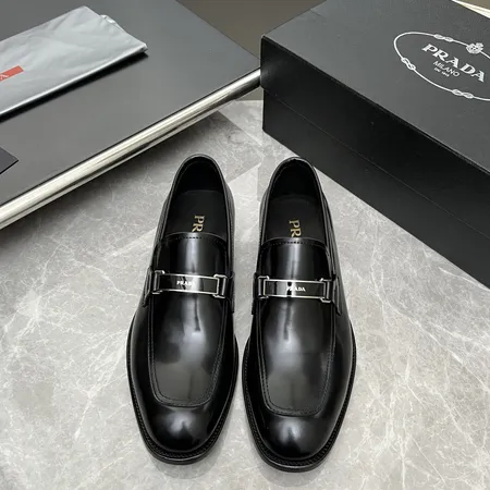 プラダ ビジネスシューズ