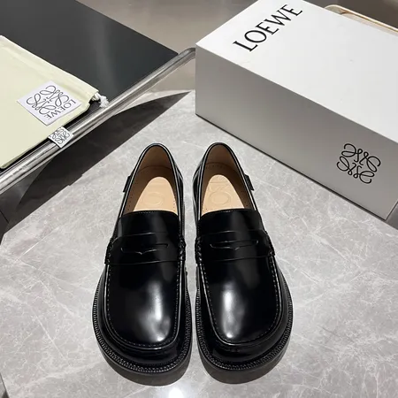 ロエベ ビジネスシューズ