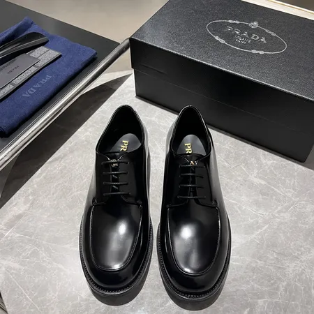 プラダ ビジネスシューズ