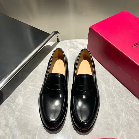 フェラガモ ビジネスシューズ