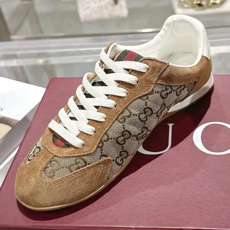 グッチ スニーカー