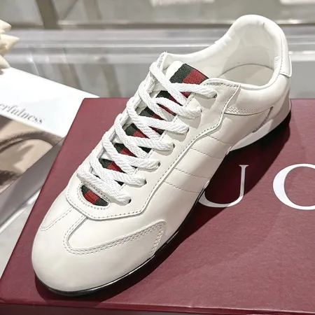 グッチ スニーカー