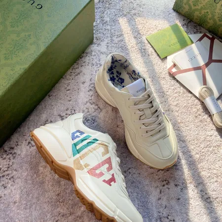 グッチ スニーカー