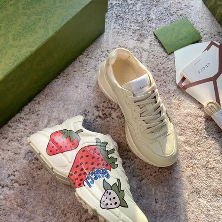 グッチ スニーカー