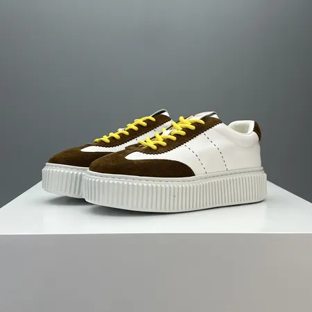 ミュウミュウ カジュアルシューズ