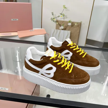 ミュウミュウ カジュアルシューズ