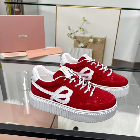 ミュウミュウ カジュアルシューズ