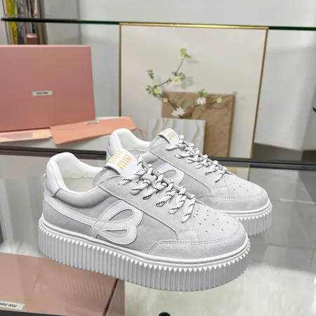 ミュウミュウ カジュアルシューズ