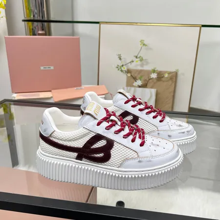 ミュウミュウ カジュアルシューズ