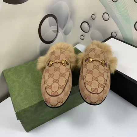 グッチ スリッパ