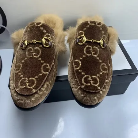 グッチ スリッパ