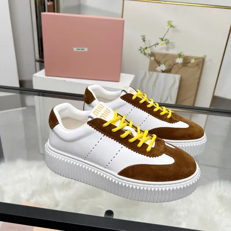 ミュウミュウ カジュアルシューズ