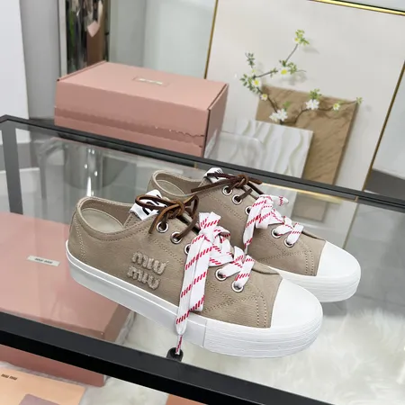 ミュウミュウ スリッパ