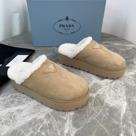 プラダ スリッパ