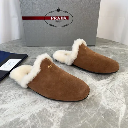 プラダ スリッパ