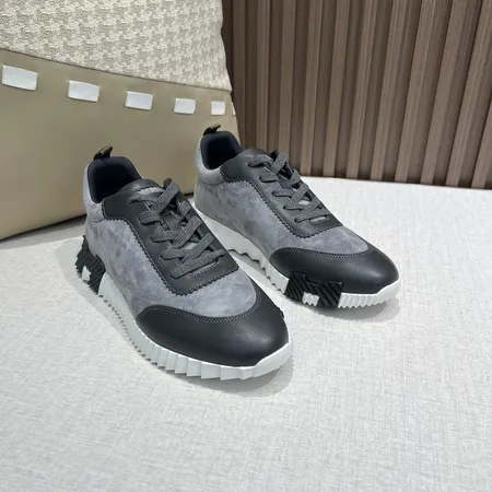 エルメス スニーカー