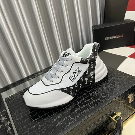 アルマーニ スニーカー