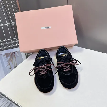 ミュウミュウ カジュアルシューズ