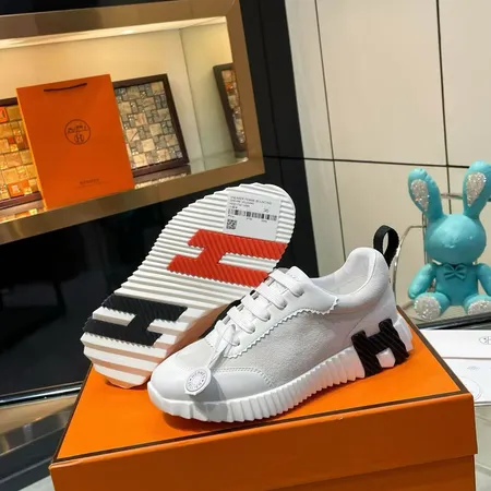 エルメス スニーカー