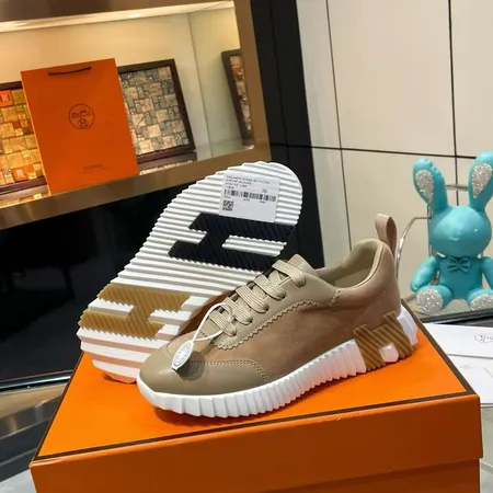 エルメス スニーカー