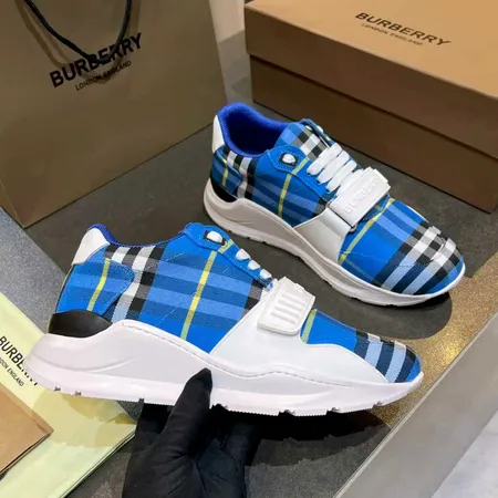 バーバリー ス スニーカー