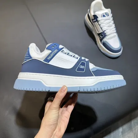 ヴァレンティノ カジュアルシューズ