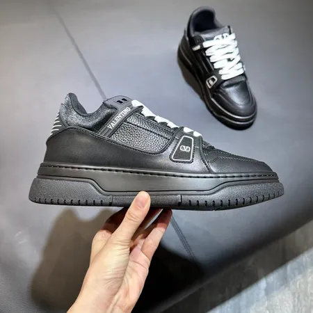 ヴァレンティノ カジュアルシューズ