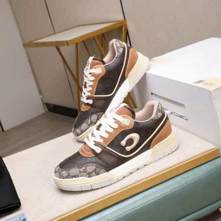 コーチ カジュアルシューズ