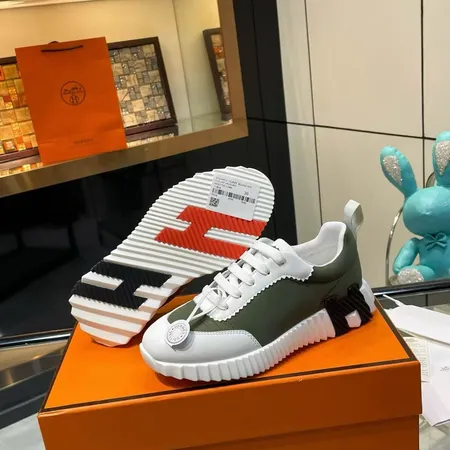 エルメス スニーカー