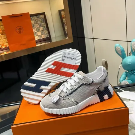 エルメス スニーカー