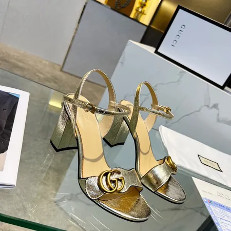 グッチ サンダル