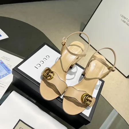 グッチ サンダル