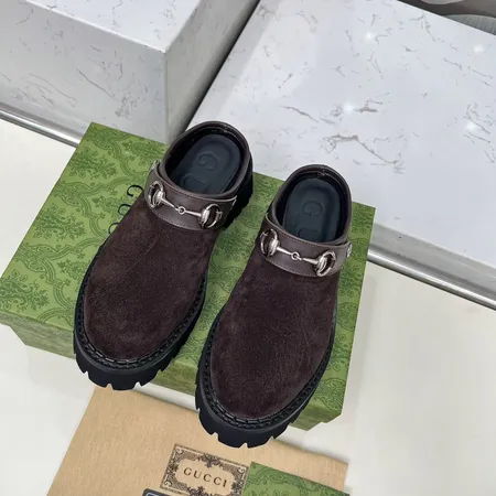 グッチ スリッパ