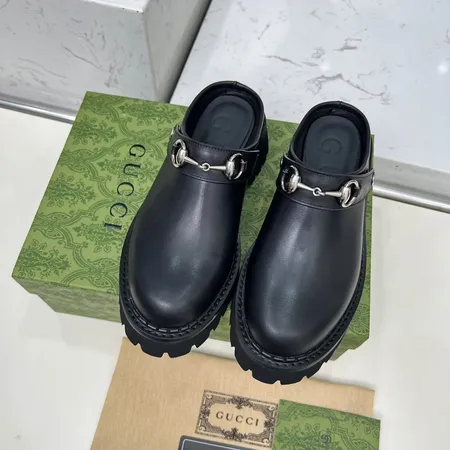 グッチ スリッパ