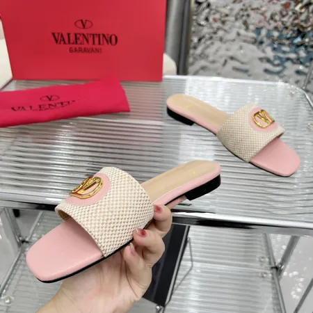 ヴァレンティノ スリッパ