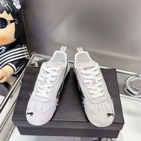 プーマ カジュアルシューズ