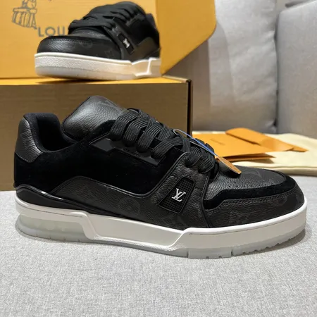 ルイヴィトン カジュアルシューズ