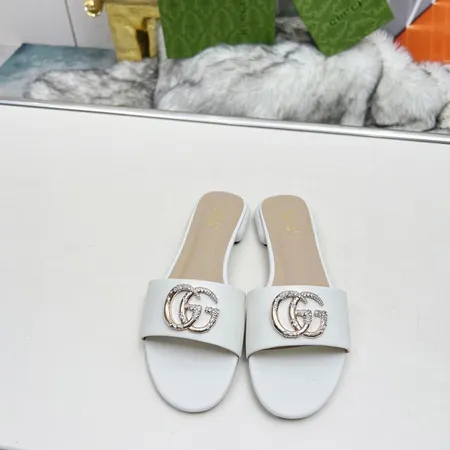 グッチ スリッパ