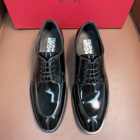 フェラガモ ビジネスシューズ