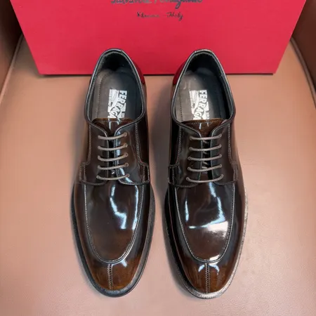 フェラガモ ビジネスシューズ