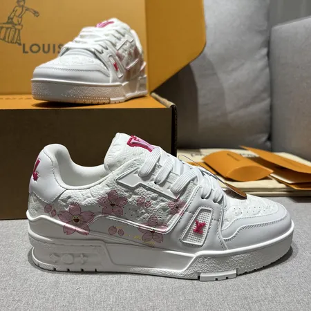 ルイヴィトン カジュアルシューズ