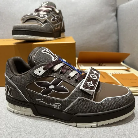 ルイヴィトン カジュアルシューズ