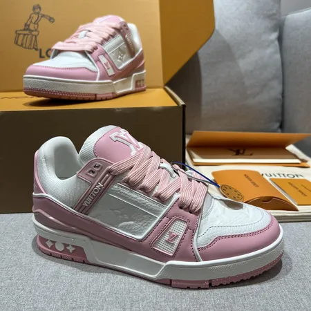 ルイヴィトン カジュアルシューズ