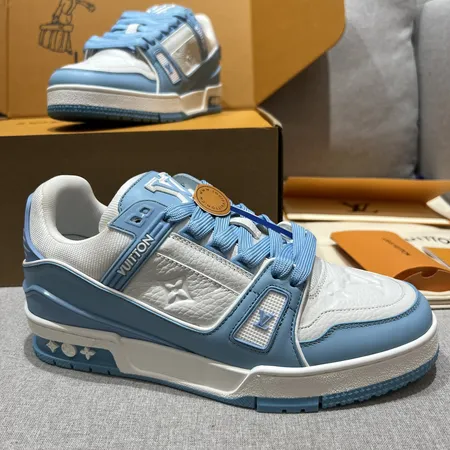 ルイヴィトン カジュアルシューズ